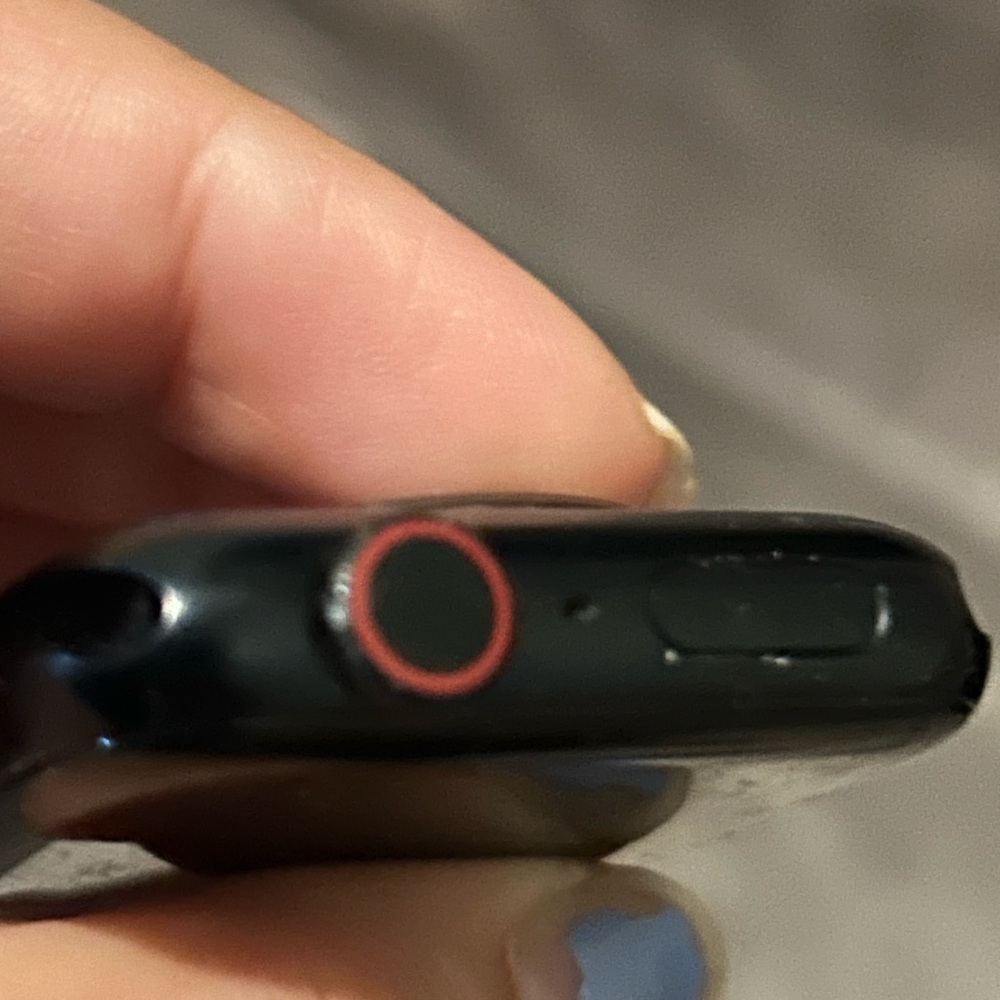 Apple Watch SE 44MM Black - Picture 2 of 7